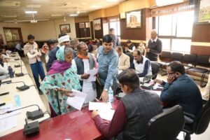 कलेक्ट्रेट की जन-सुनवाई में आमजनों की समस्याओं की हुई सुनवाई